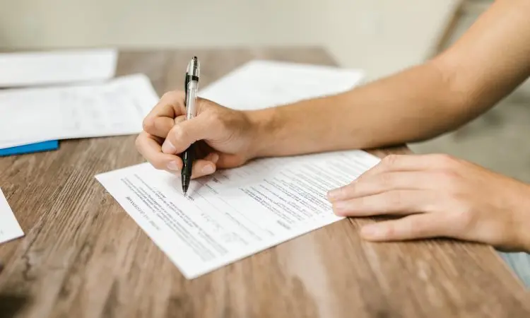 A Life Insurance Policy Term, Whole and Universal A Life Insurance Policy